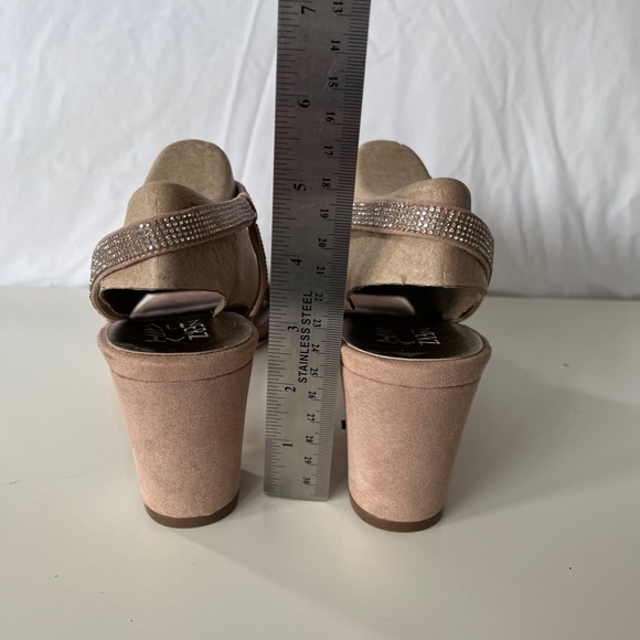 NATURALIZER HEELS / SIZE 9 / TAN - Picture 4 of 4